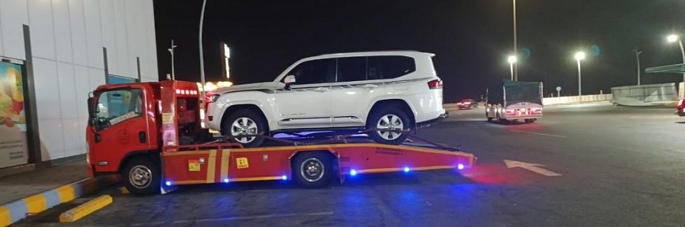 أهلا بكم في موقعنا موقع سطحه جدة لسحب ونقل السيارات المصدومة والمتعطلة والسيارات الرياضية والسيارات المنخفضة داخل مدينة جدة وشمال جدة الرحيلي الحمدانية أبحر عسفان حي الريان&nbsp;